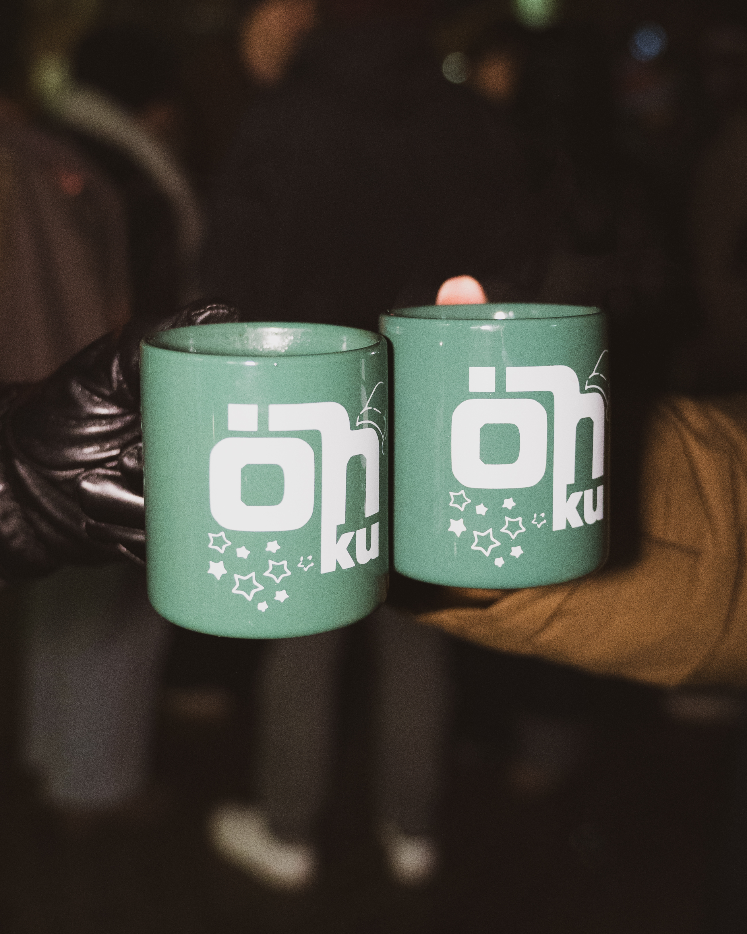 Glühwein in ÖH-Tassen